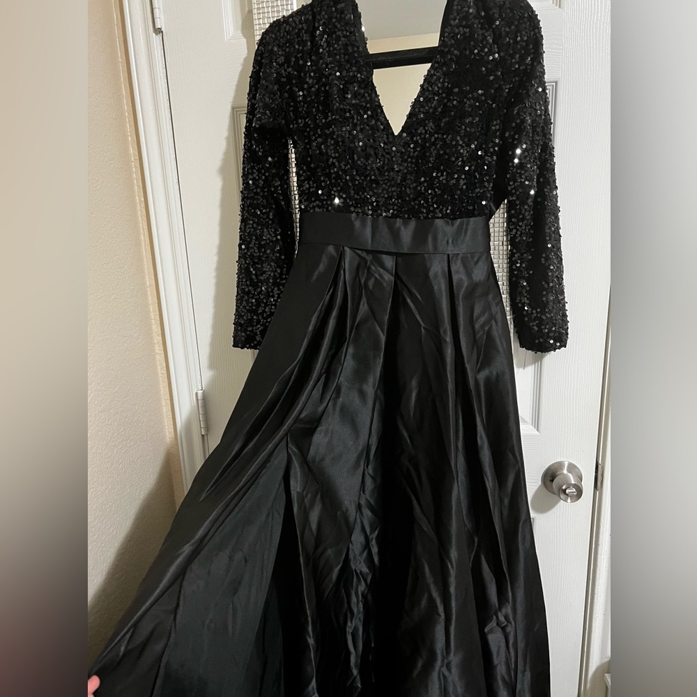 Long Sleeve Black Dress - Picture 2 of 2